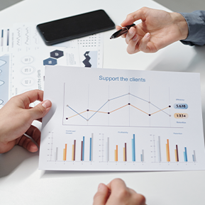 시장 조사 & 전략 컨설팅